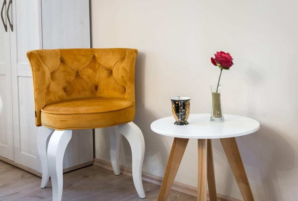 Diva 1,Stylish Old Town Studio Apartment Near Beach 斯普利特 外观 照片